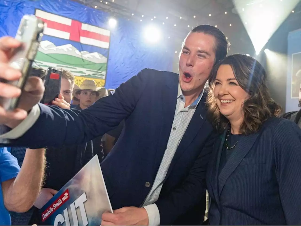 Alberta Election 2023: Smith, UCP supporters celebrate electoral victory