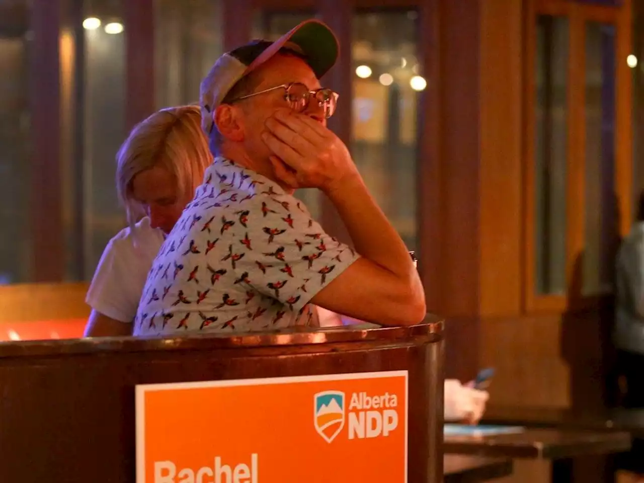 Alberta election: UCP, NDP split battleground Calgary; cabinet ministers unseated in close races