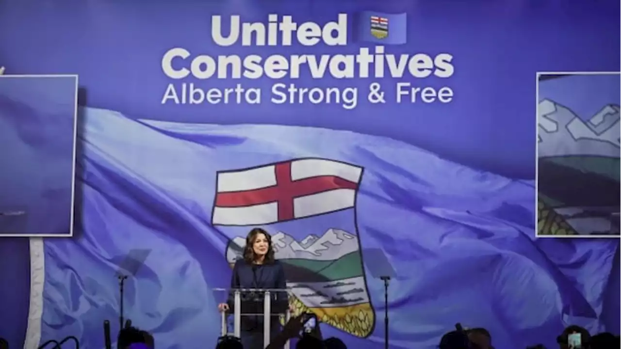 Danielle Smith leads UCP to Alberta majority government | CBC News