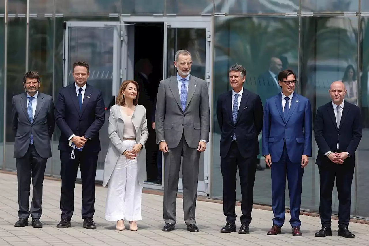 El Rey Felipe VI se reúne con los empresarios en el Círculo de Economía