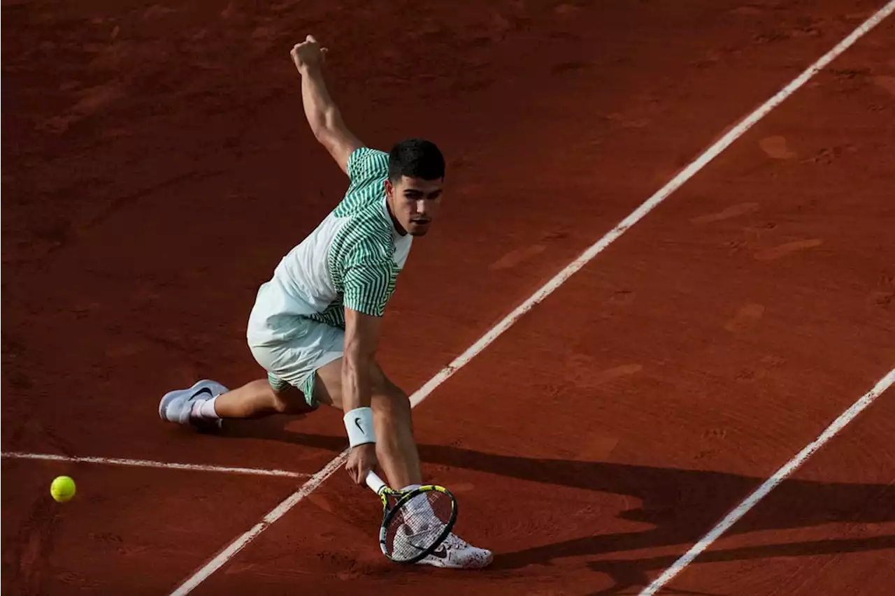 Alcaraz blasts past qualifier Cobolli in French Open first round