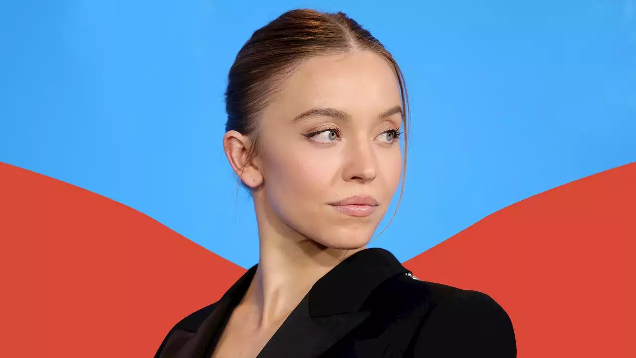 Sydney Sweeney makes the case for matching your eye shadow to your dress