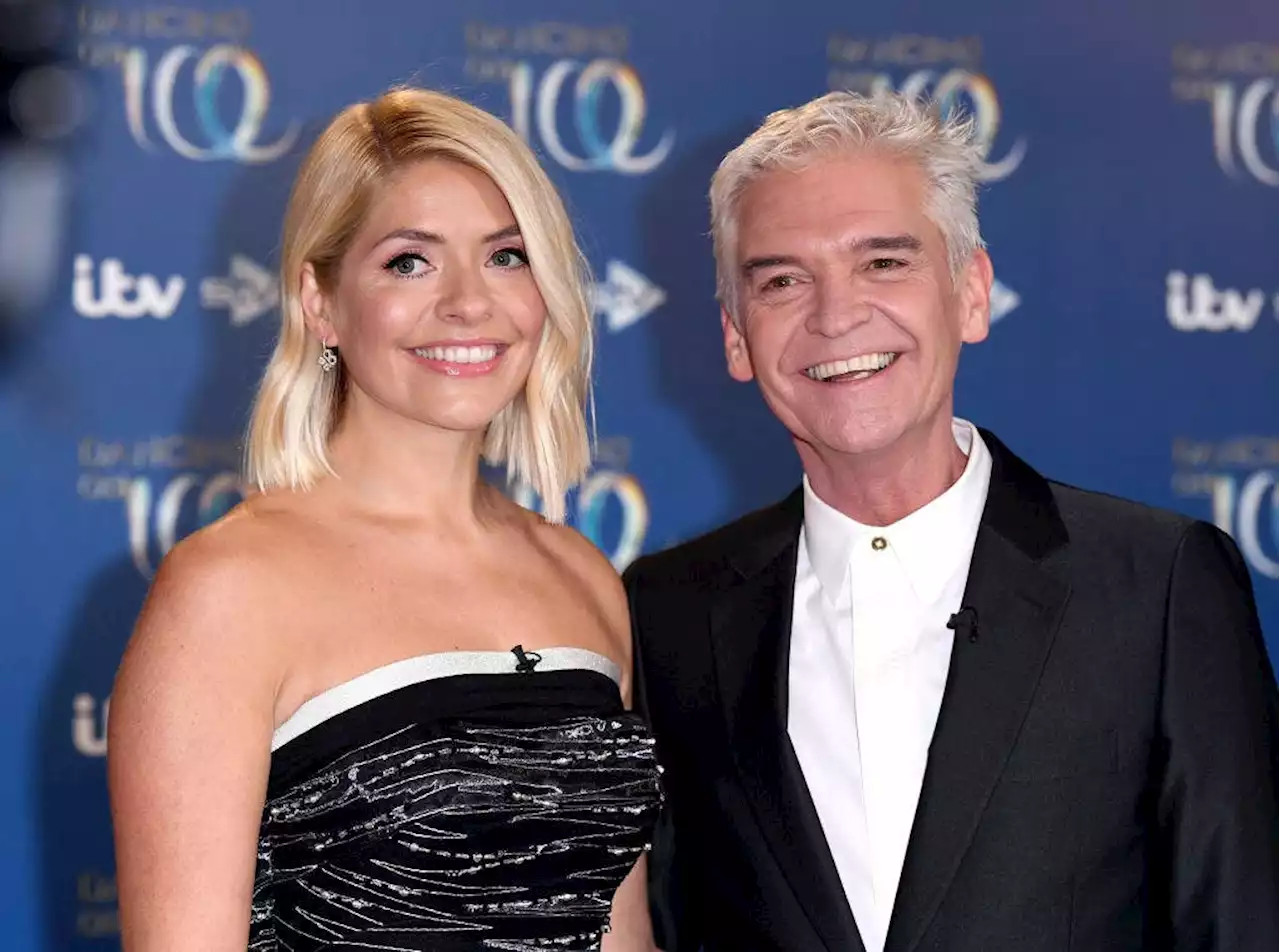 Holly Willoughby Is Being Attacked For Phillip Schofield’s Actions And People Are Divided About It