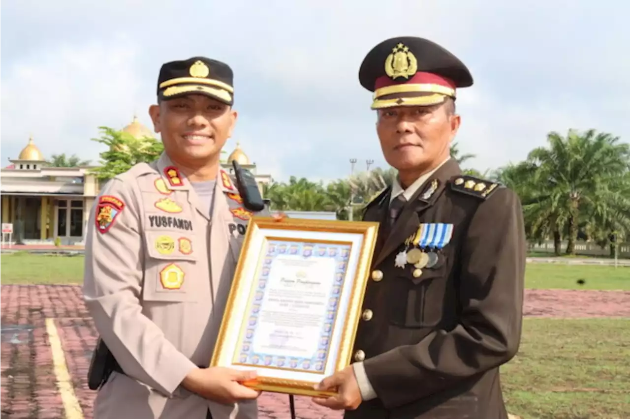 Kapolres Barsel Pimpin Upacara Wisuda Purna Bakti