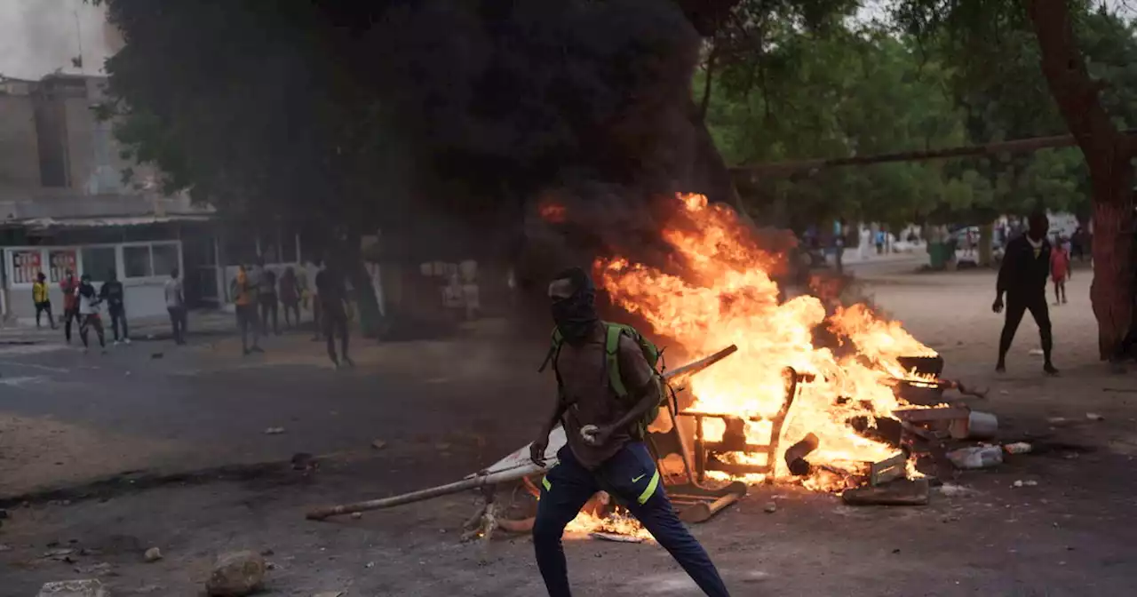 Sénégal : le principal opposant au pouvoir se dit «séquestré» et appelle à manifester «massivement»