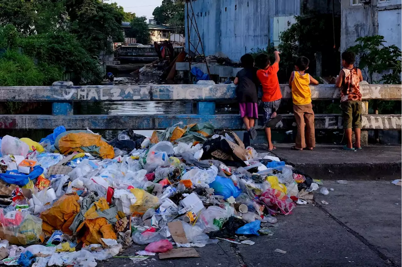 Plastic pollution: Treaty talks get into the nitty-gritty ​