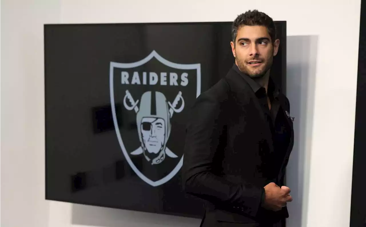 Qué pasará con Jimmy Garoppolo: QB no pasó pruebas físicas con Raiders