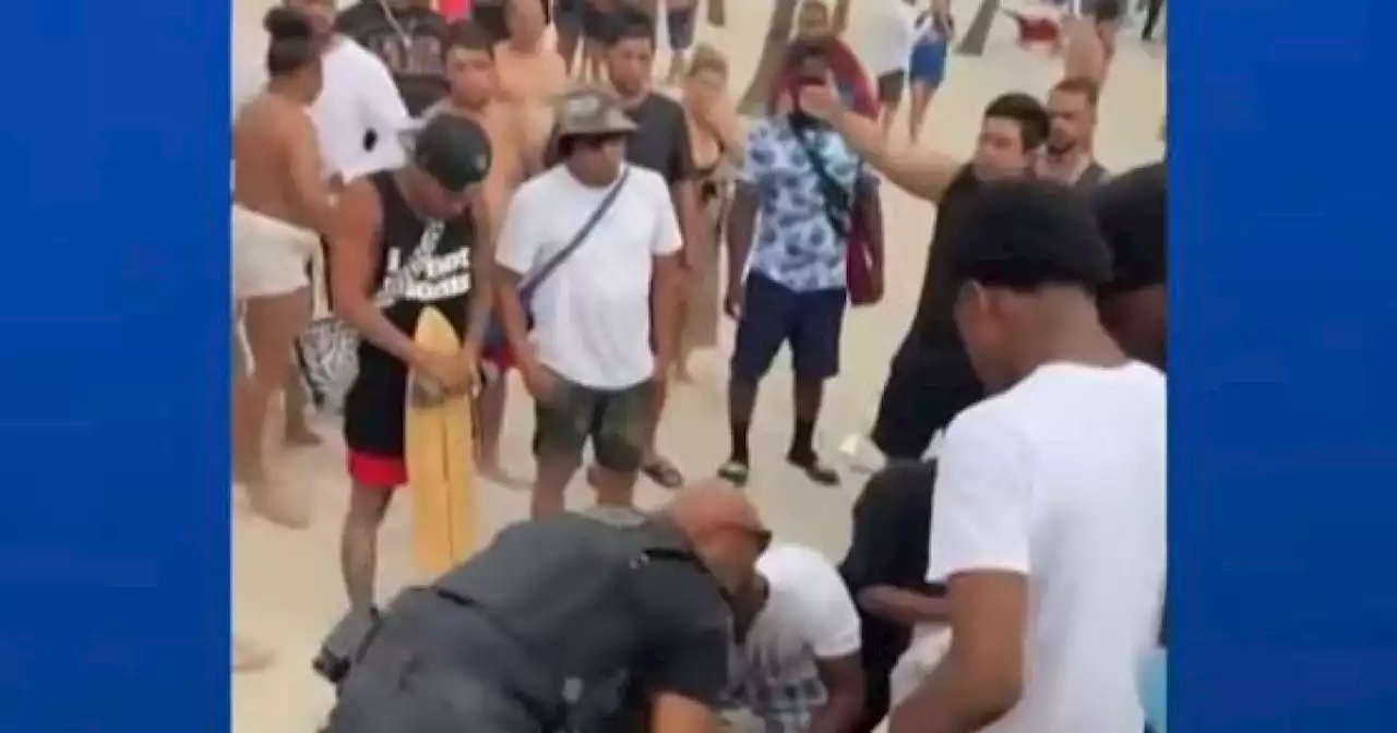 Tiroteo en un paseo playero de Florida, Estados Unidos, dejó a nueve personas heridas