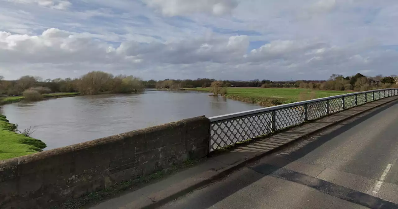 Canoe capsizes leaving children and adults in water