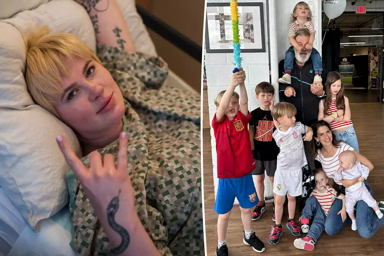 Ireland Baldwin snubs dad Alec after he forgets her in tribute to his 7 other kids