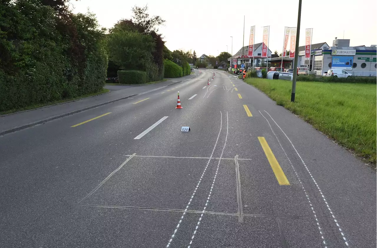 Unfall in Otelfingen ZH: Polizei verhaftet mutmasslichen Raser (20) nach Crash