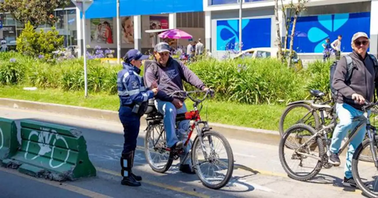 Ciclomotores en Bogotá tendrán grandes cambios: vendrían sanciones si incumplen normativas - Pulzo