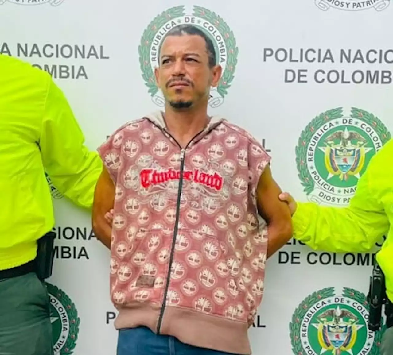 Hombre fue capturado por matar a su hijastro por perder una caja de herramientas - Pulzo