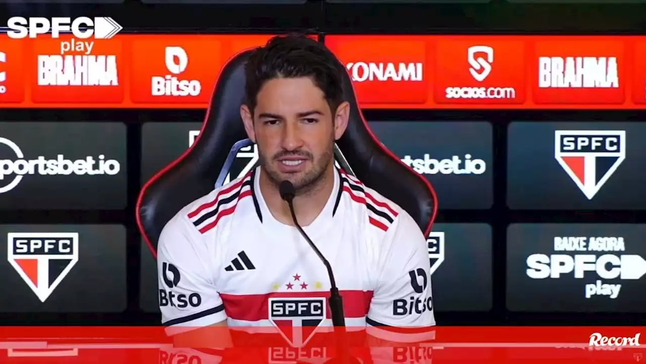 Pato apresentado no São Paulo: «Se for para jogar a médio ou central... vou estar lá»