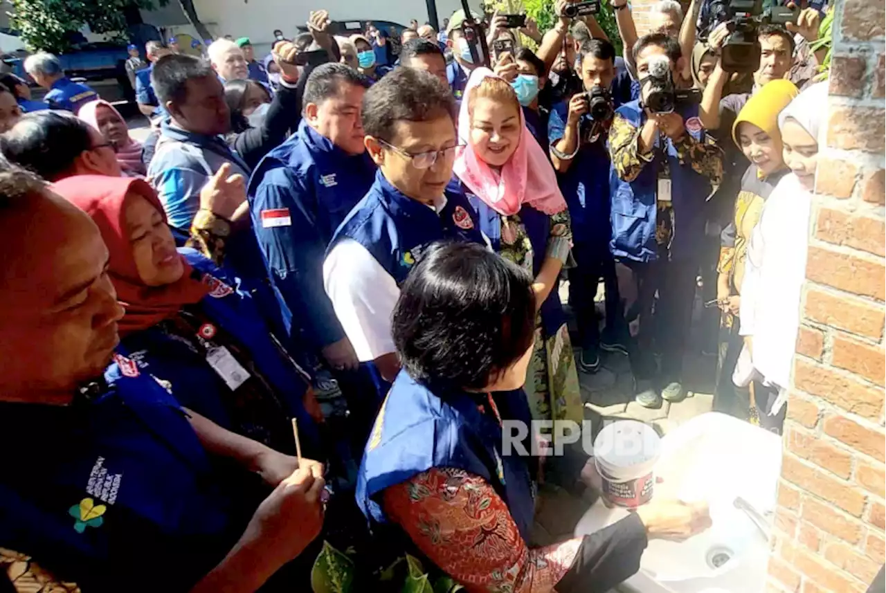 Kemenkes Mulai Terapkan Teknologi Wolbachia Tekan Kasus DBD di Semarang |Republika Online