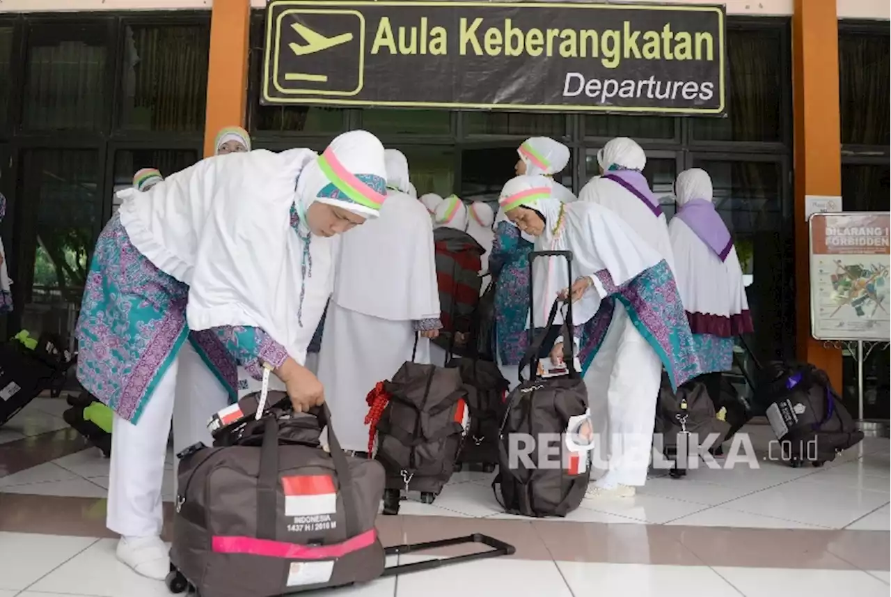 Lepas Pemberangkatan 366 Calhaj, Bupati Kuningan Doakan Mabrur |Republika Online