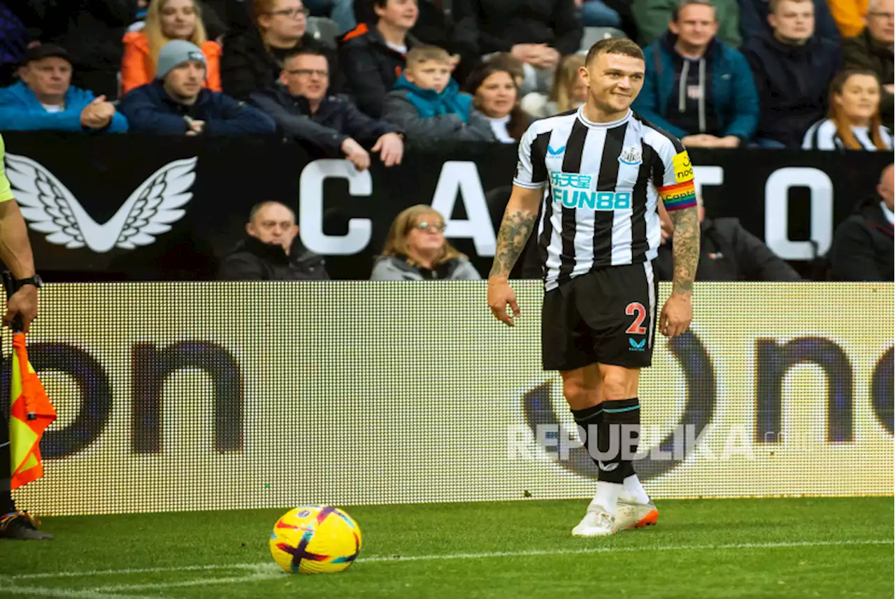 Rayakan Newcastle Raih Tiket Liga Champions, Trippier Bersama Wanita Pirang di Bar |Republika Online