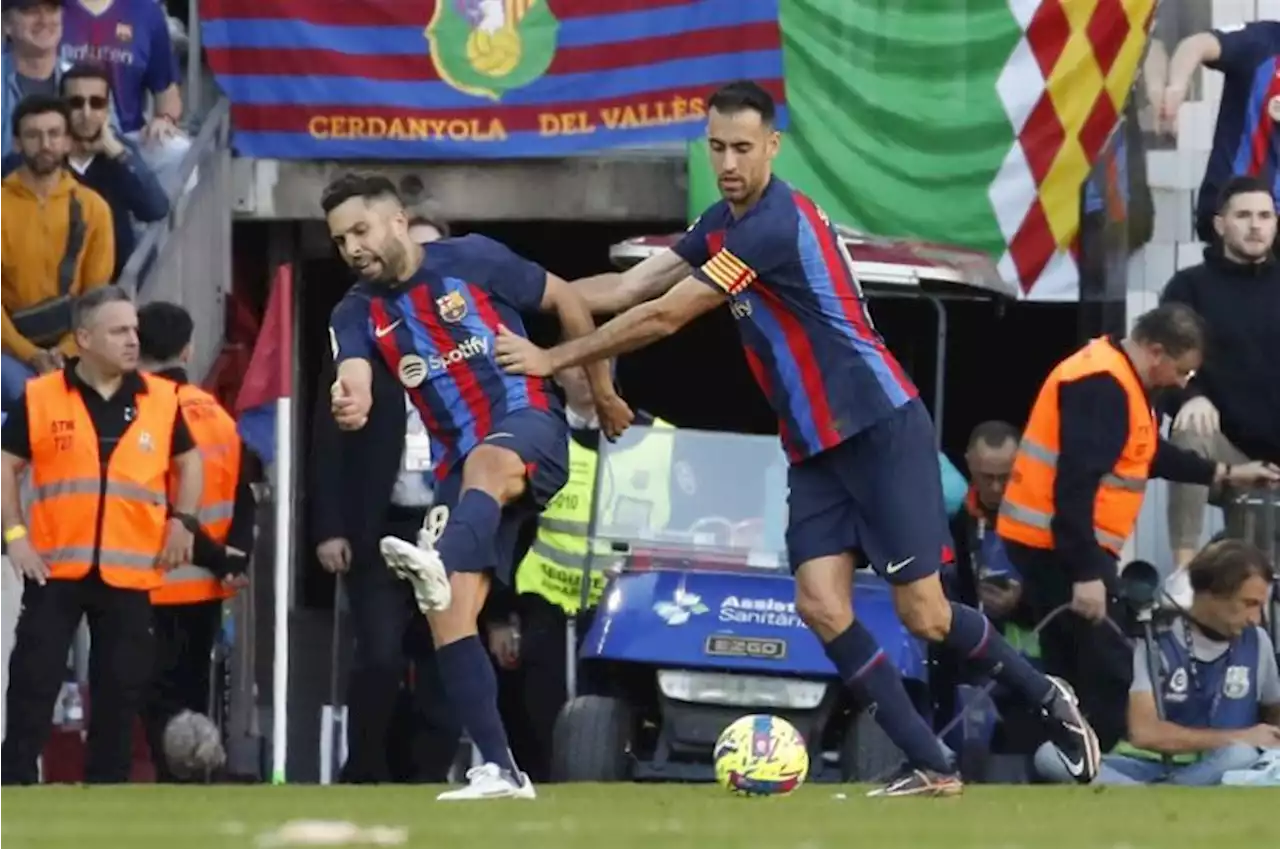 Xavi Senang Sergio Busquets dan Jordi Alba Punya Kesempatan Ucapkan Perpisahan di Camp Nou |Republika Online