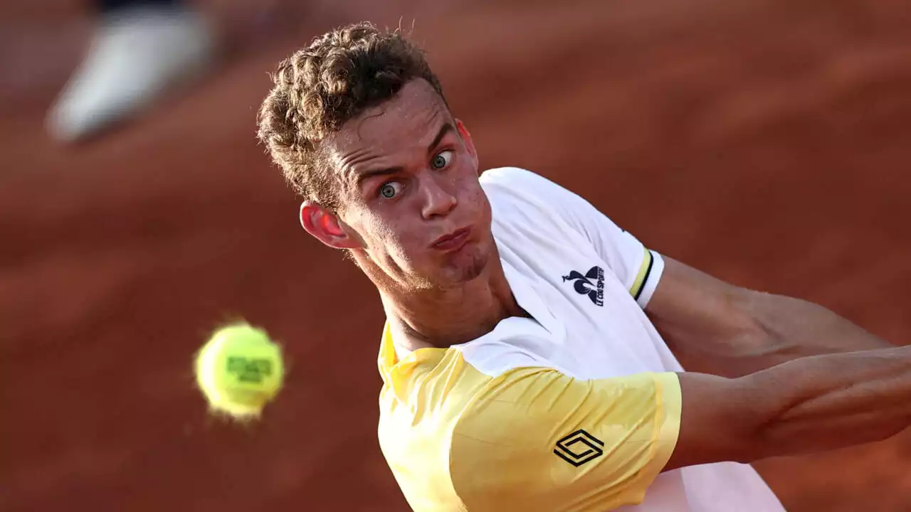 Roland-Garros: Van Assche et Fils, destins opposés pour la relève française