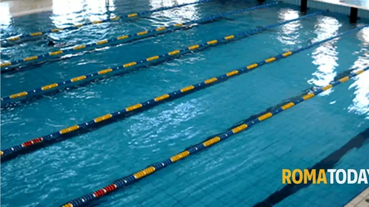 Bagno notturno nella piscina del circolo sportivo chiuso, nei guai sette ragazzi