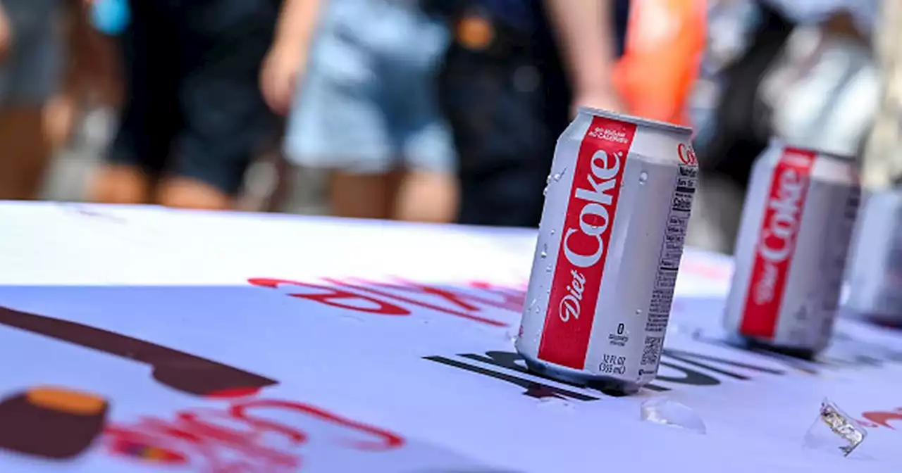 Pharmacist warns Diet Coke lovers of affects on body 10 minutes after first sip