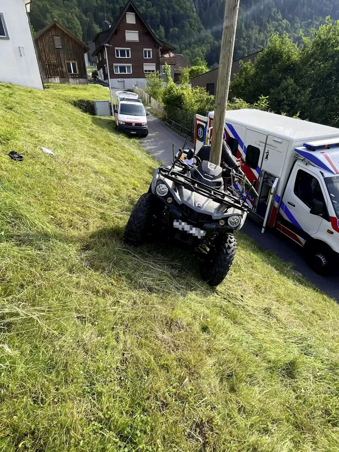 Sie wollte heuen und geriet unter Quad - Schweizer Bauer