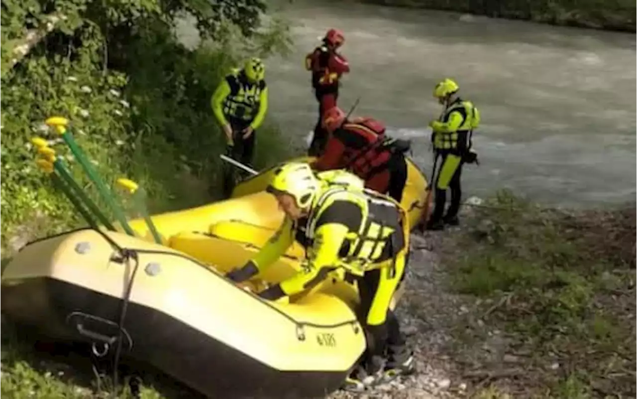 Ragazza dispersa mentre fa rafting nel Cosentino