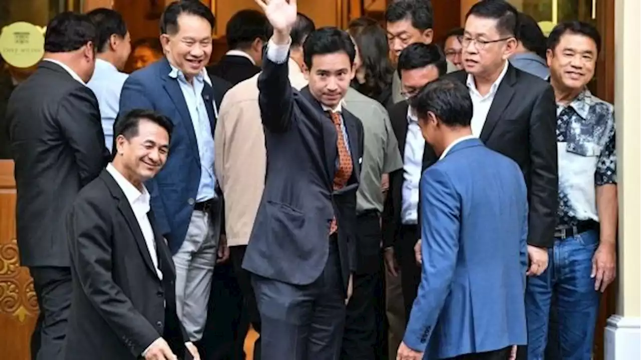 Thai coalition forms transition team as it chases senate support