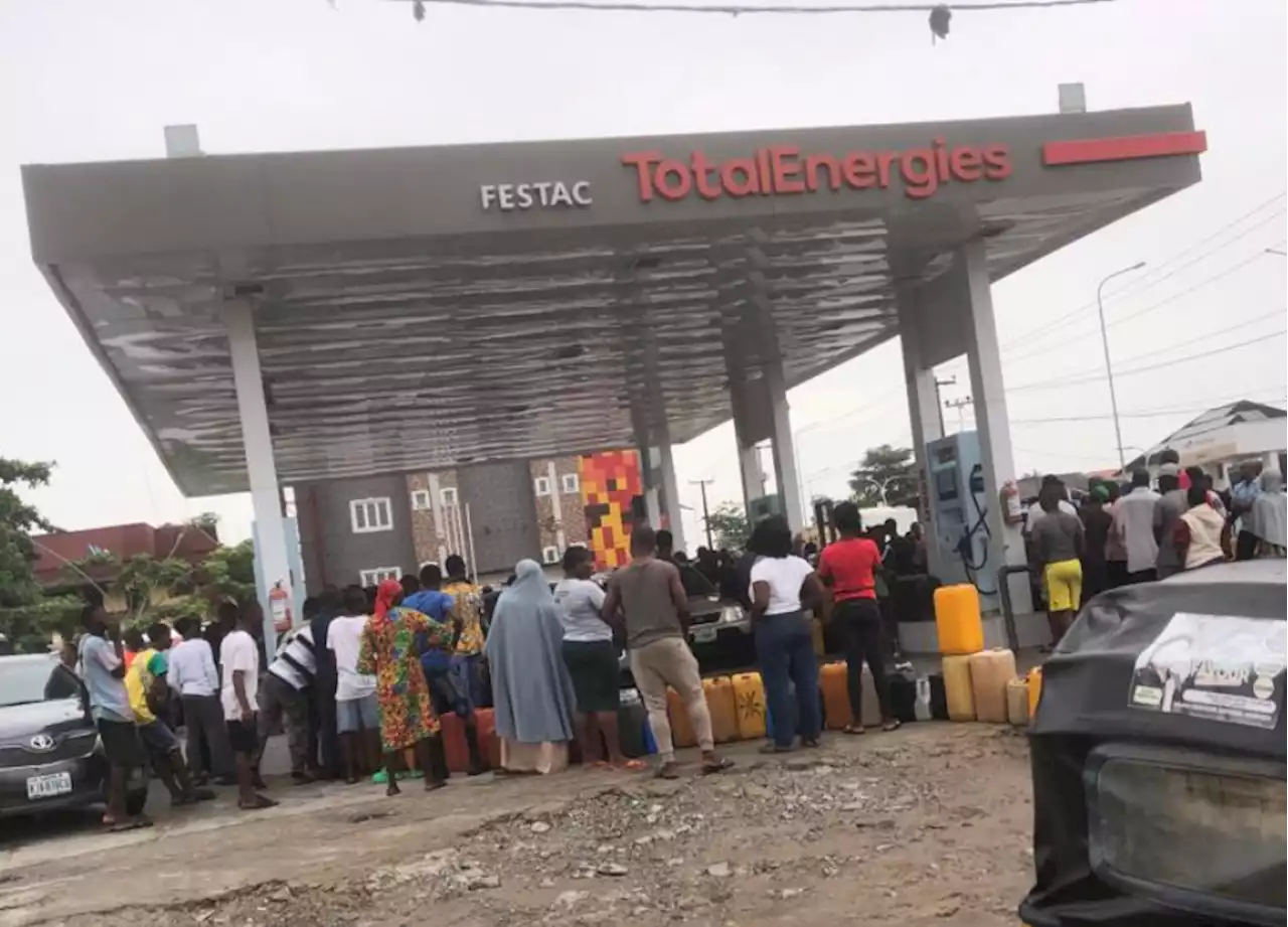 Transport costs increase, commuters stranded in Lagos amid petrol price hike | TheCable