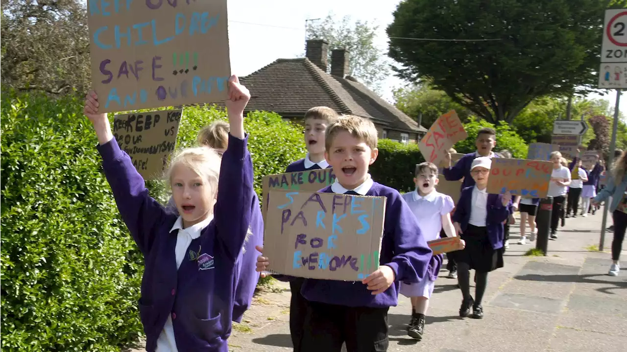 School kids march for improvements to 'unsafe' Grimsby park