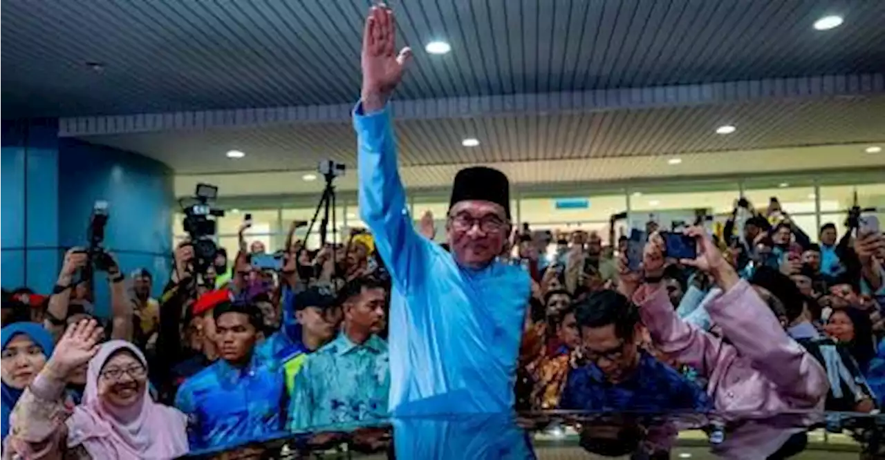 A moving tribute to Anwar