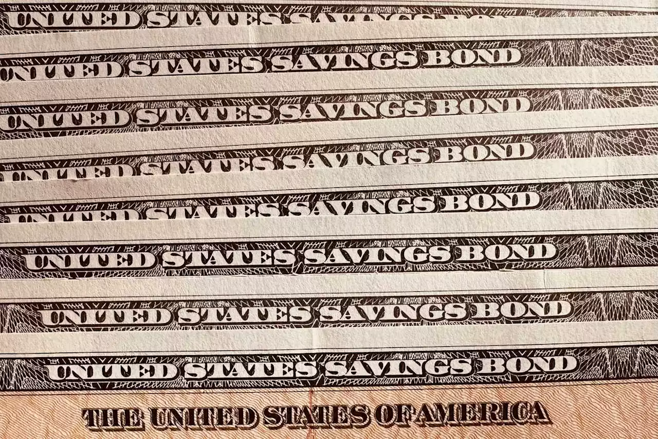 How Do Savings Bonds Work? An Essential Guide