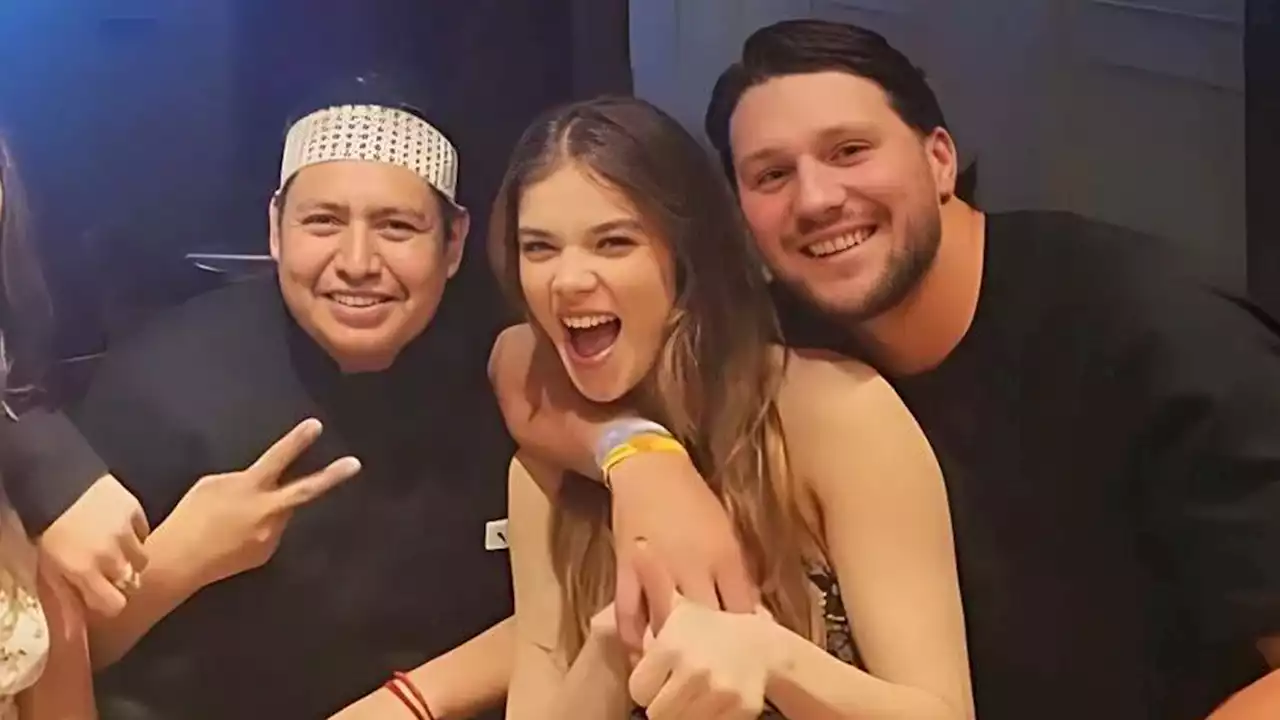 Bills QB Josh Allen Gets Cozy With Hailee Steinfeld At Sushi Dinner