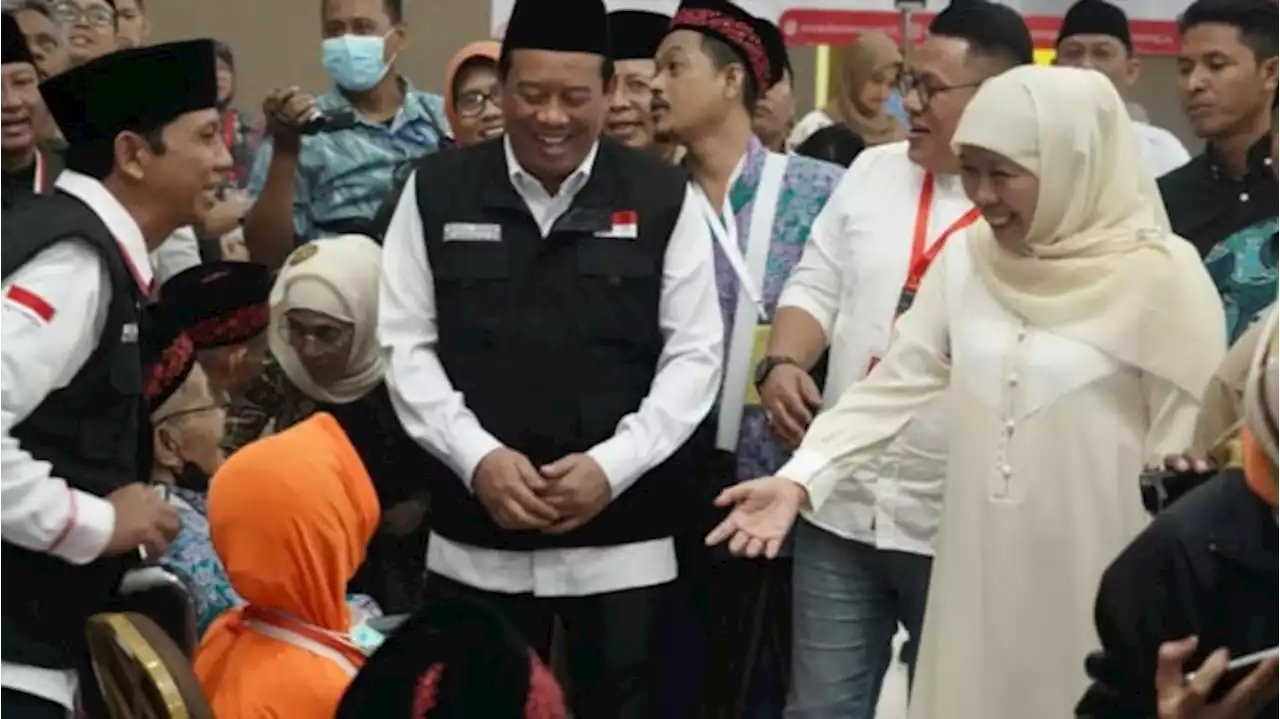 Gubernur Khofifah Sambangi Jemaah Haji yang Sepuh di Moment Hari Lansia