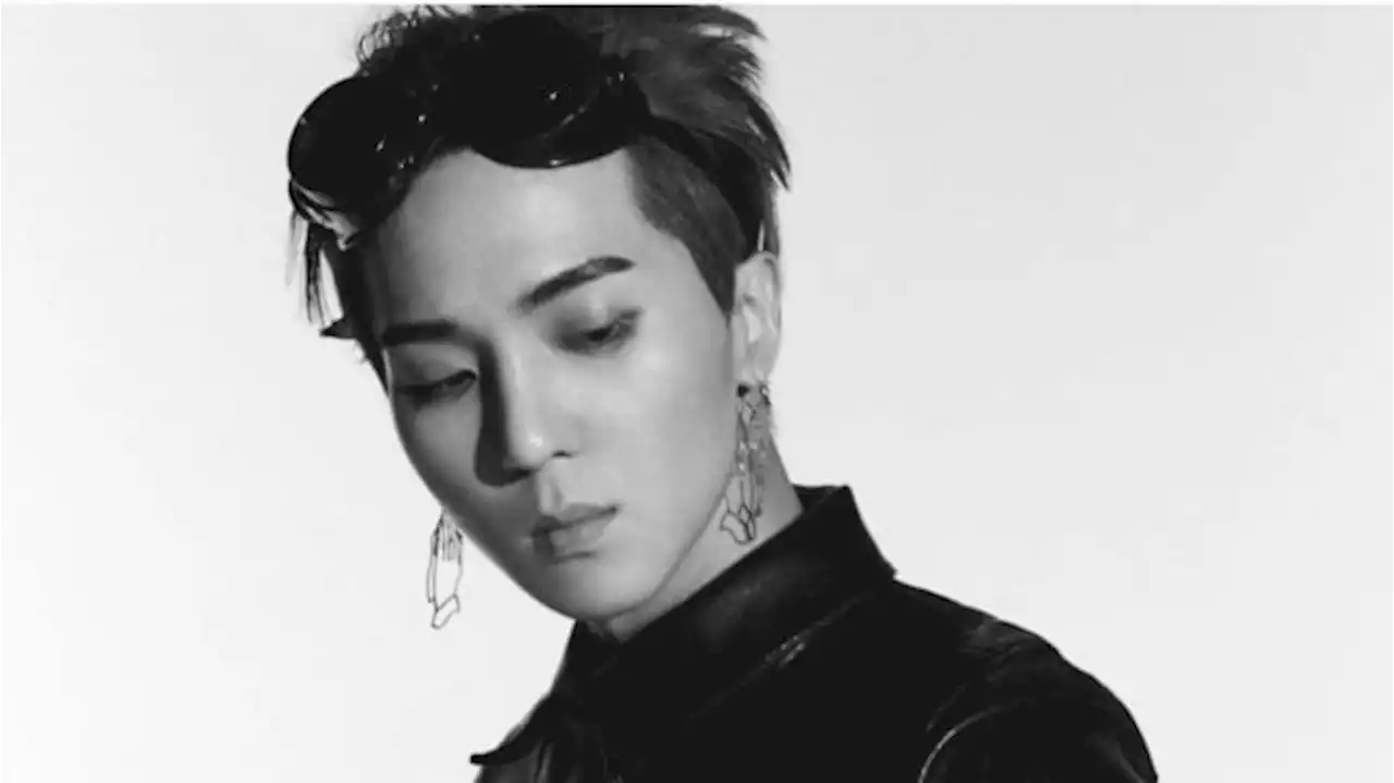 Penjelasan YG Entertainment Soal Kemunculan Mino WINNER di Pernikahan Adiknya di Tengah Wamil