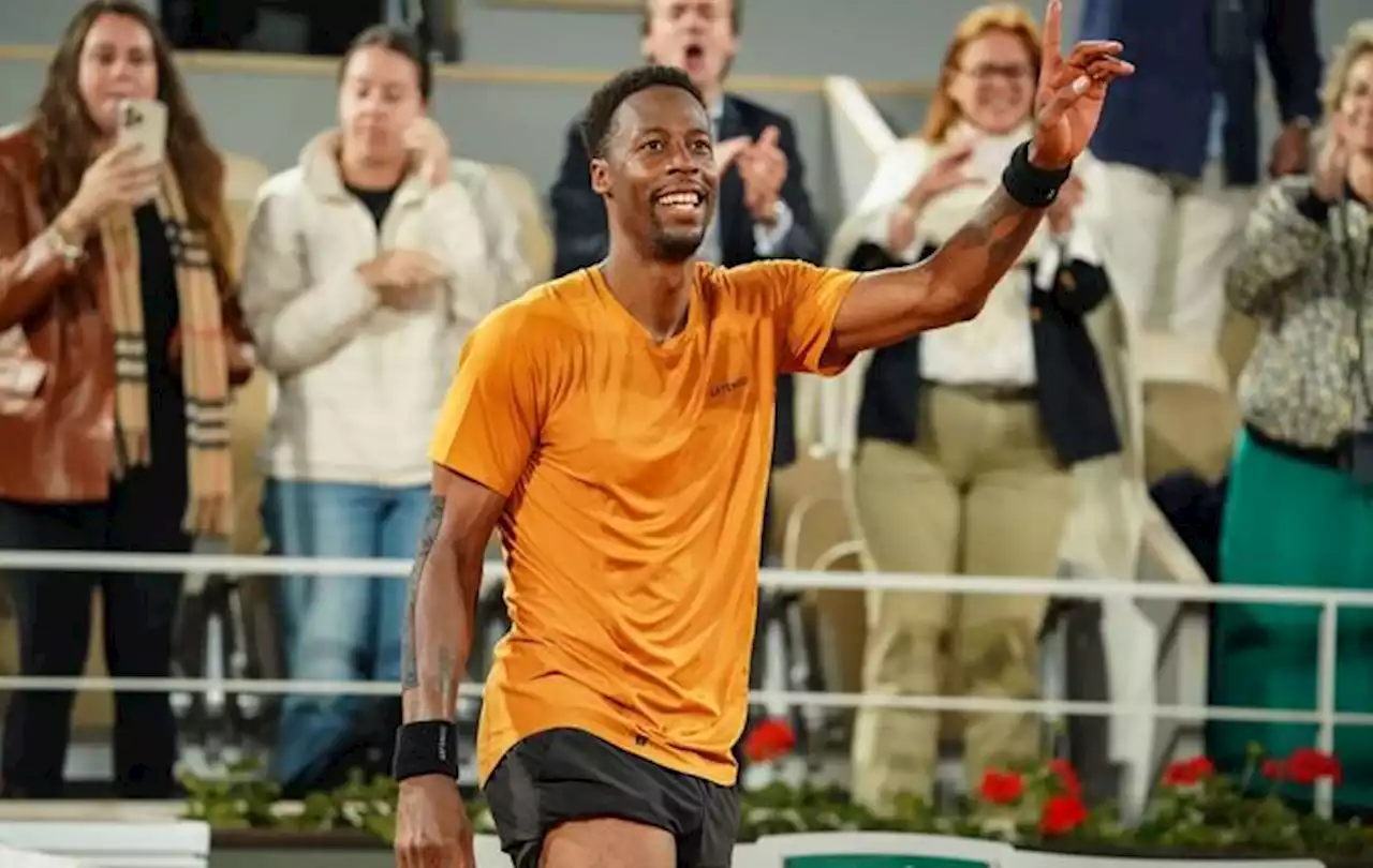 Roland-Garros : Monfils monumental, le Français réalise une remontée pour s'imposer en cinq sets