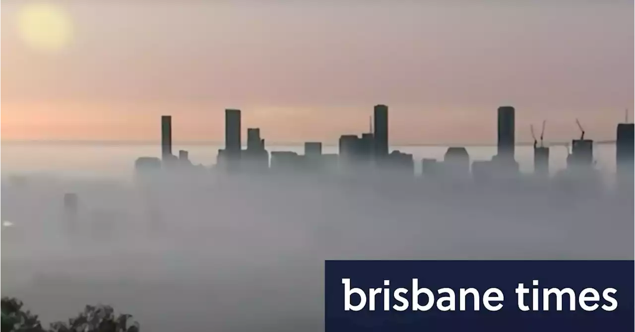 ‘Very poor’ air quality: Winds push smoke into Brisbane CBD