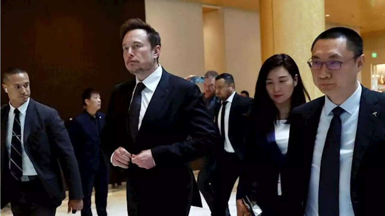 Warga China Kesengsem Elon Musk, Disambut Tiga Menteri