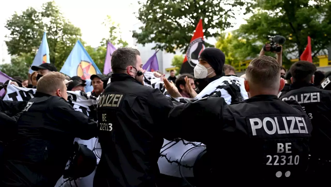 Lina E.: Ausschreitungen bei Solidaritätsdemo in Bremen