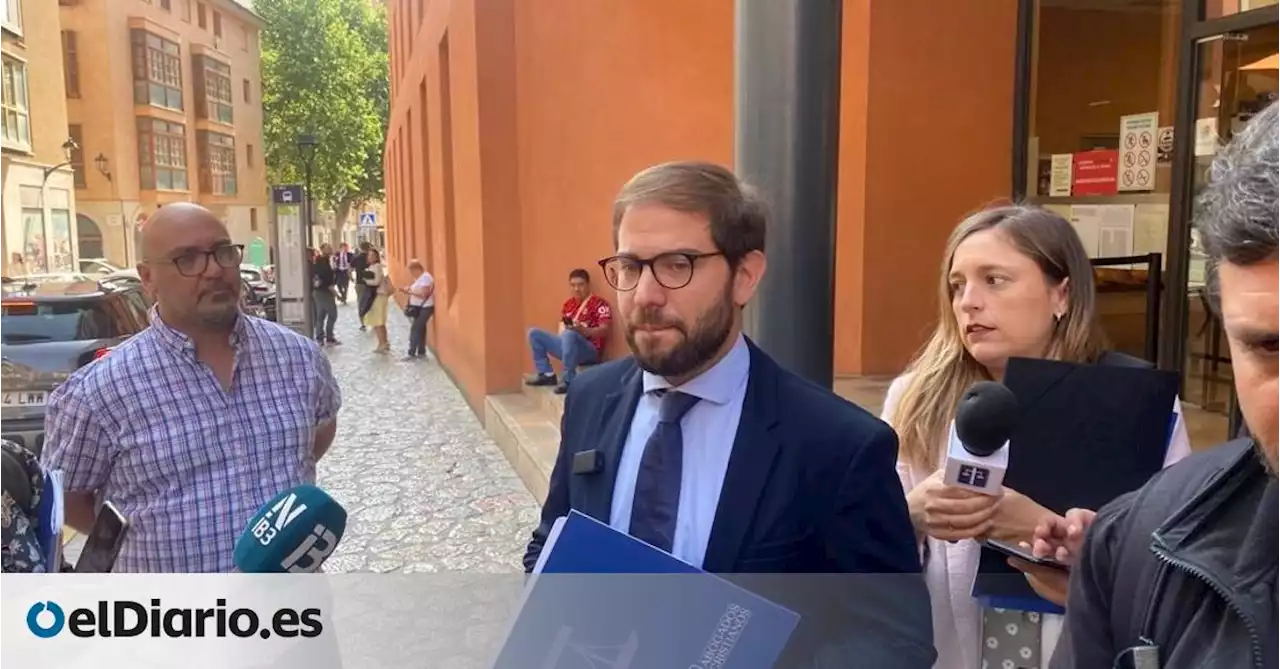 Abogados Cristianos lleva a la Justicia a un instituto por usar en clase el cómic que inspiró 'La vida de Adèle': 'Es pornografía'