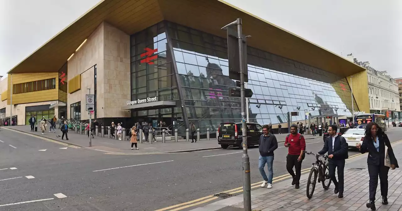 Blaze near Glasgow Queen Street station causes travel disruption