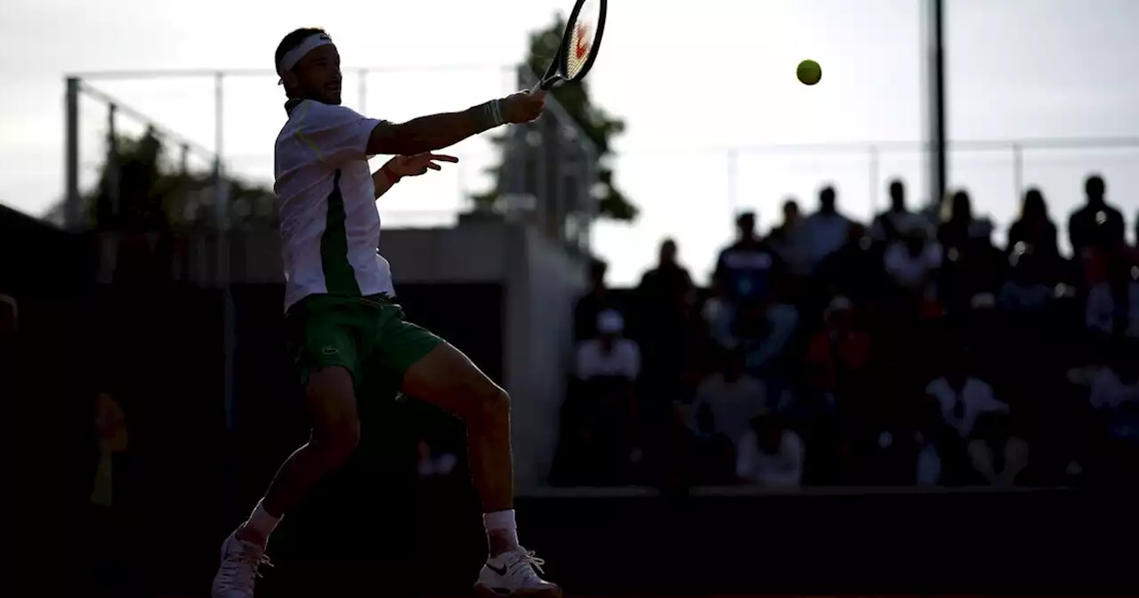 A Parigi oltre la terra rossa del Roland Garros, c'è un piccolo Wimbledon