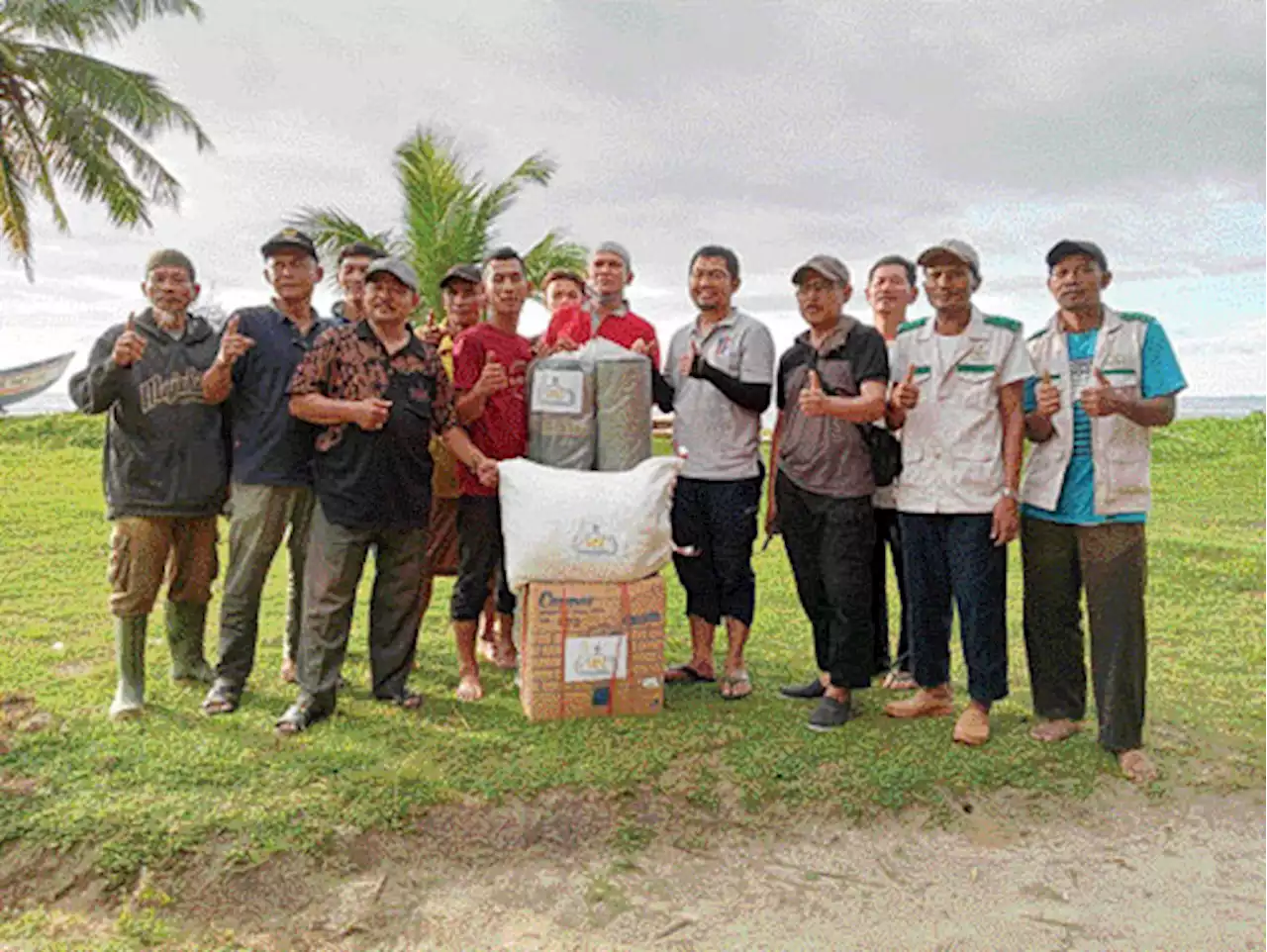 UPZ Semen Padang Salurkan Zakat ke Pedalaman Mentawai