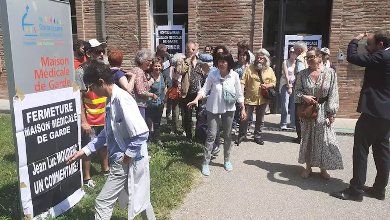 [VIDEO] VIDEO. Toulouse : une trentaine de manifestants ont réclamé le maintien de la Maison médicale de La Grave qui a fermé