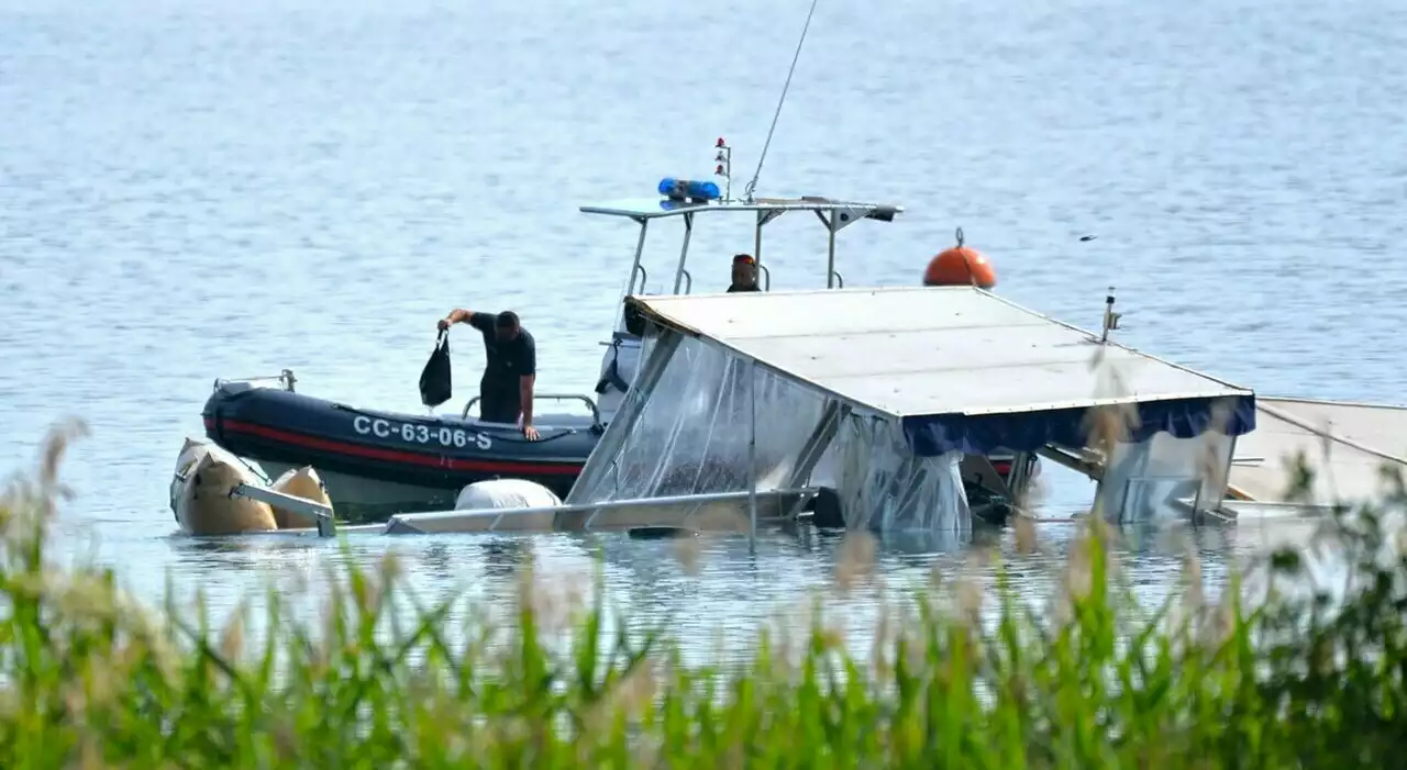 Naufragio sul lago Maggiore, il mistero della barca con gli agenti del Mossad: «Tanto vento, in un attimo siamo finiti in acqua»