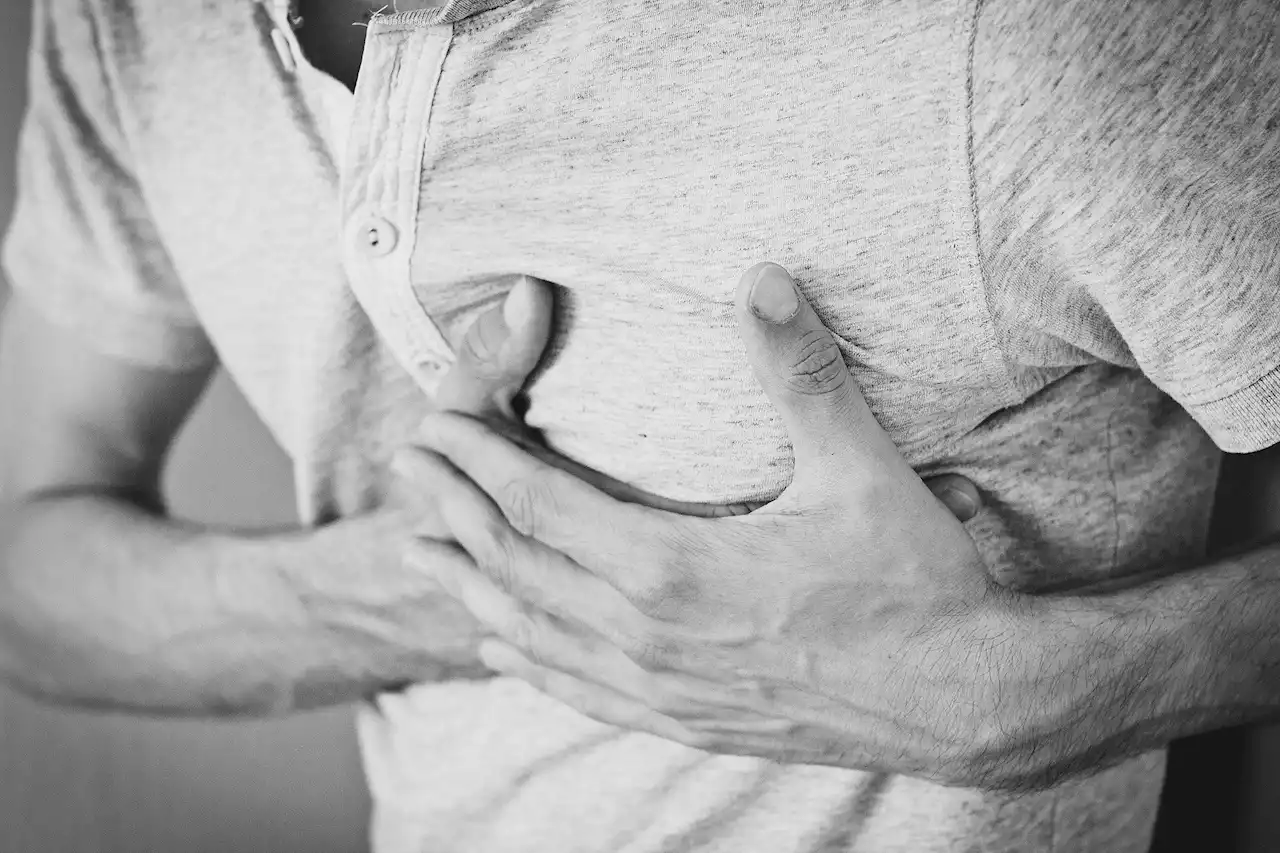 Heart attacks associated with faster cognitive decline over years