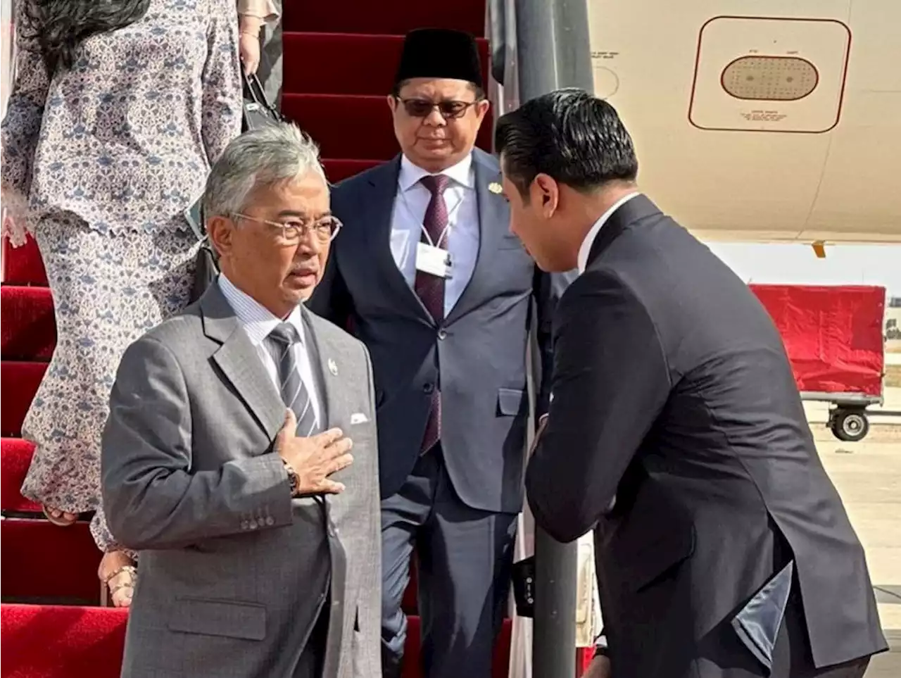 Agong tiba di Jordan bagi lawatan khas | The Malaysian Insight