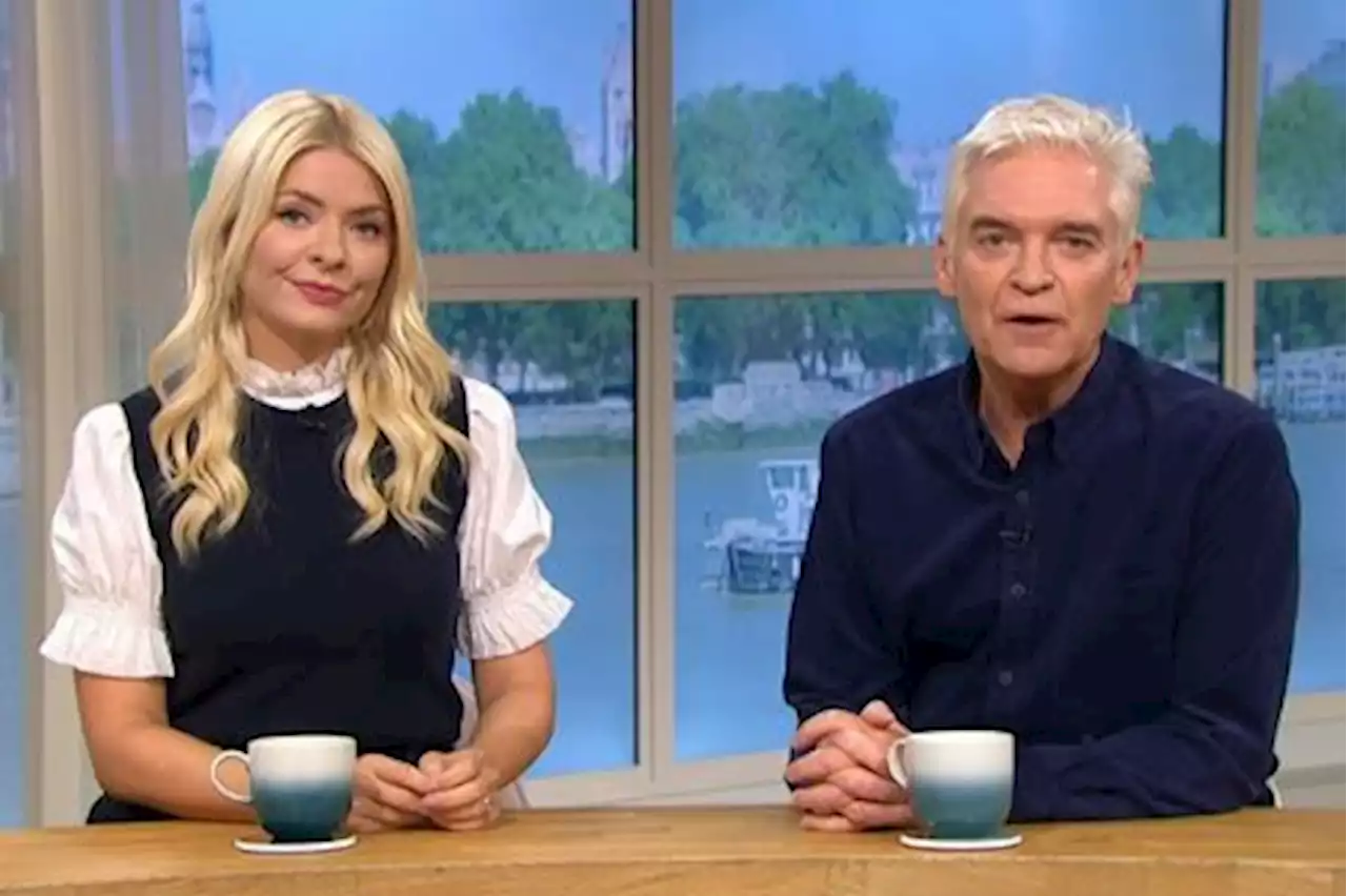 Eamonn Holmes claims 'ITV's' Holly and Phillip's queuegate excuse was 'a lie'