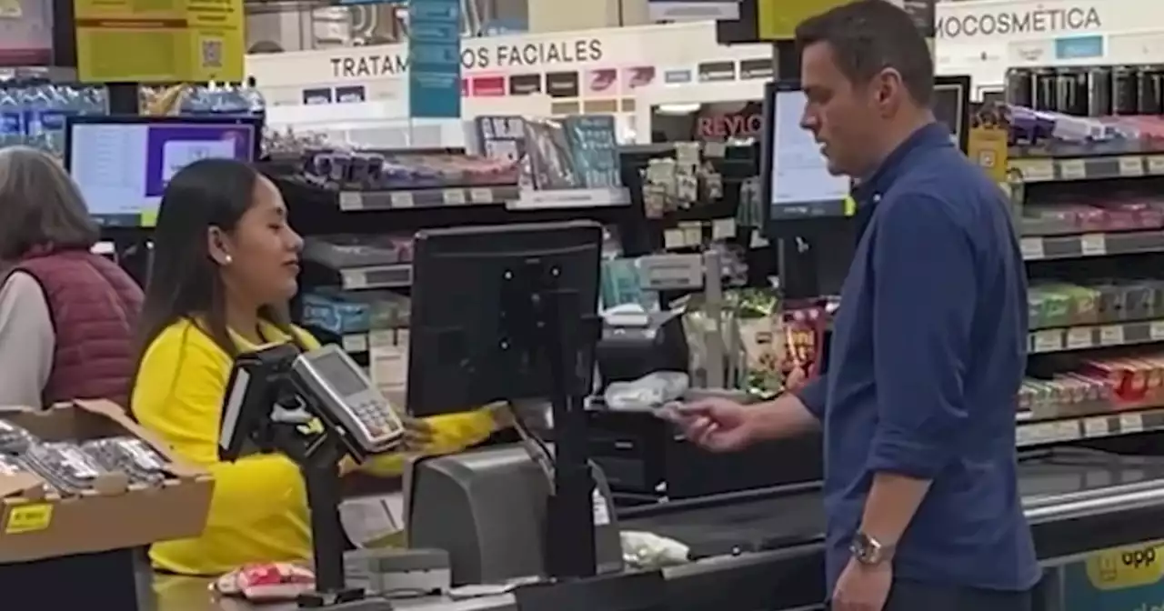 Juan Diego Alvirá denunció cuáles supermercados se hacen ‘los de las gafas’ y no dan las ‘vueltas’ como son