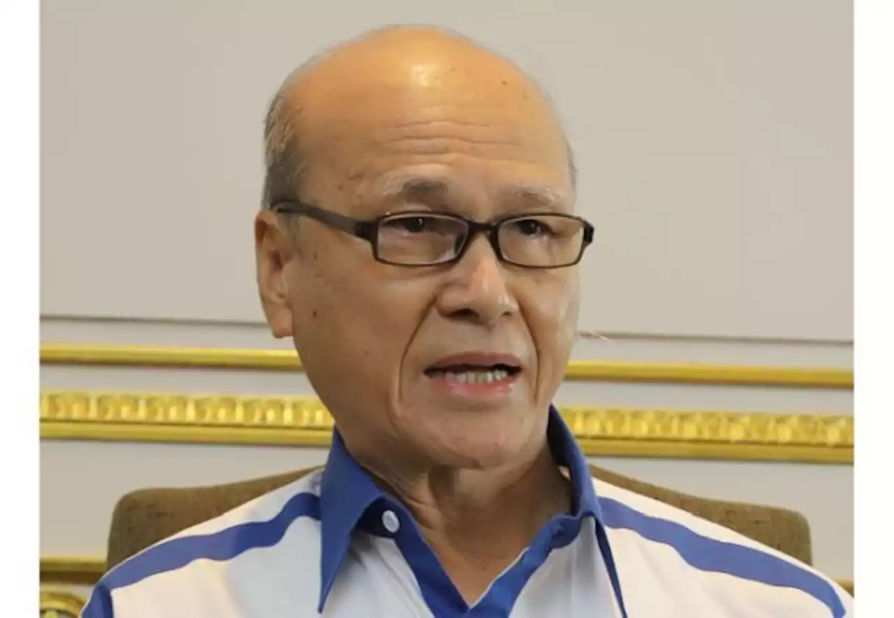 Govt must review all laws that stifle press freedom, says Lam Thye